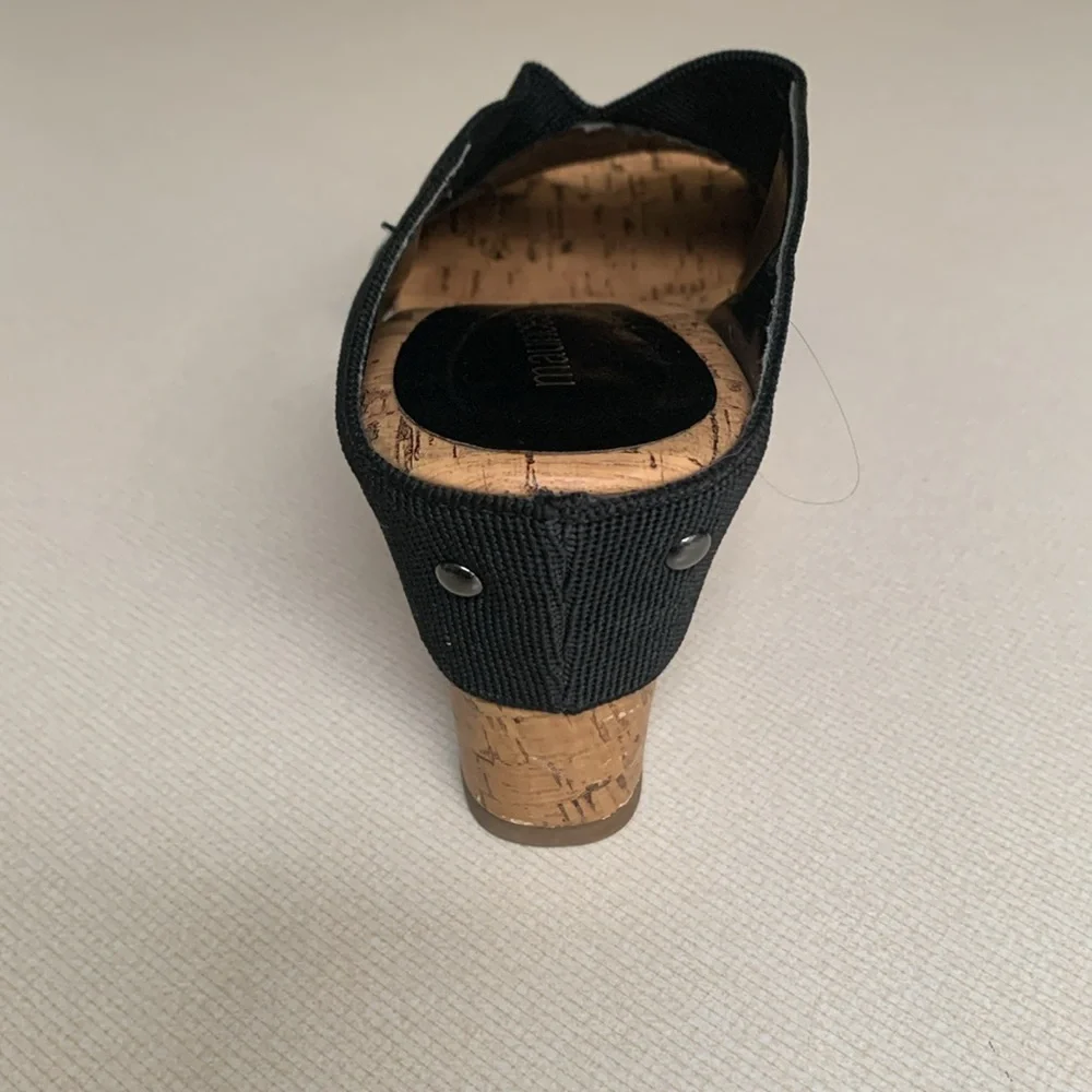 Maurice’s Elastic Black Strap Cork Platform Sandals